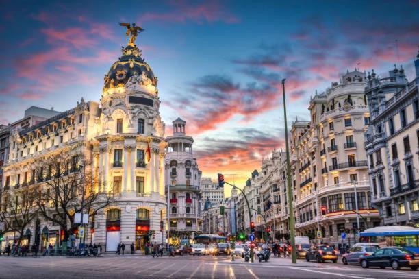 Piso Madrid Centro 5 Min Andando Gran Via Διαμέρισμα Εξωτερικό φωτογραφία